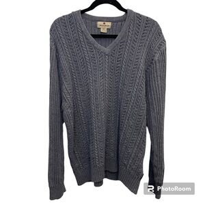 Woolrich men’s v-neck sweater